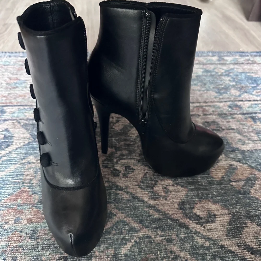 Unique Vintage Black Button-Front Platform Ankle Boots